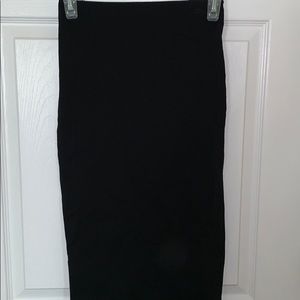 All black fitted long skirt
